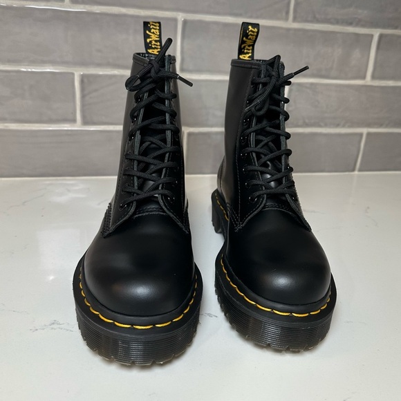 NWOB Dr. Martens 1460 Smooth Leather Lace Up Boots Black with Yellow Accents - Picture 3 of 16